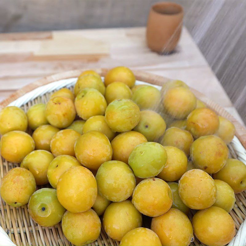 Step 1 Wash the plums Aged Salted Plums Japanese Style - Umaboshi