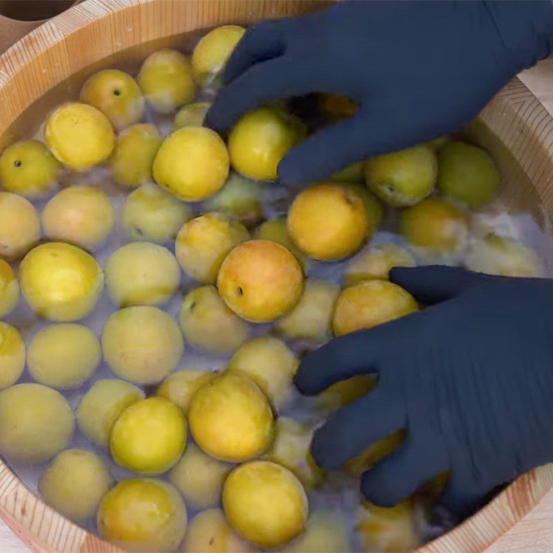 Step 1 Wash the plums Aged Salted Plums Japanese Style - Umaboshi