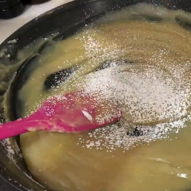 Step 2 Sauté lotus seed filling for sticky rice cake with lotus seed filling