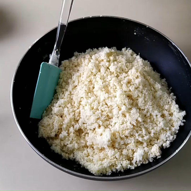 Step 2 Cook Coconut Milk Filling Soft Cake with Glutinous Rice Flour and Coconut Milk Filling