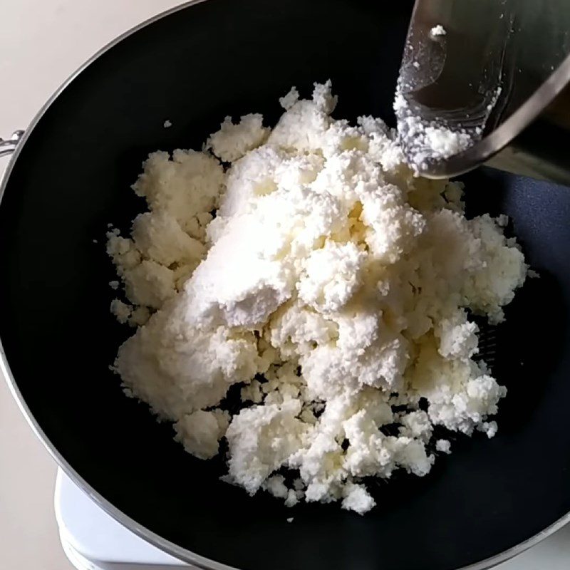 Step 2 Cook Coconut Milk Filling Soft Cake with Glutinous Rice Flour and Coconut Milk Filling