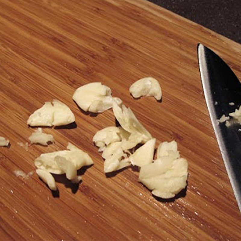 Step 2 Preparation of other ingredients Stir-fried pumpkin with smoked meat