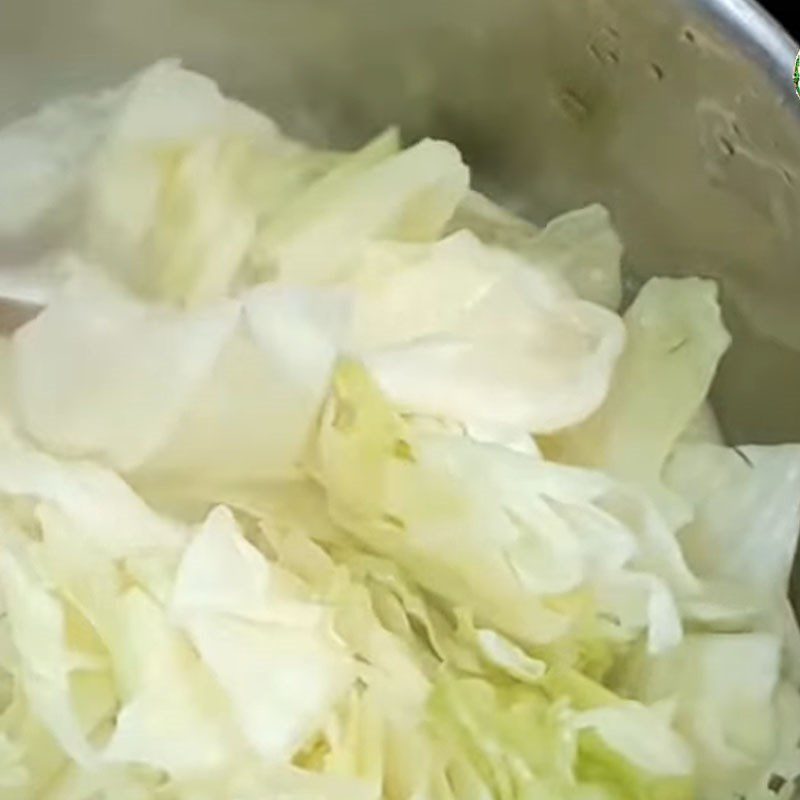 Step 1 Prepare the cabbage Stir-fried Cabbage with Mushrooms