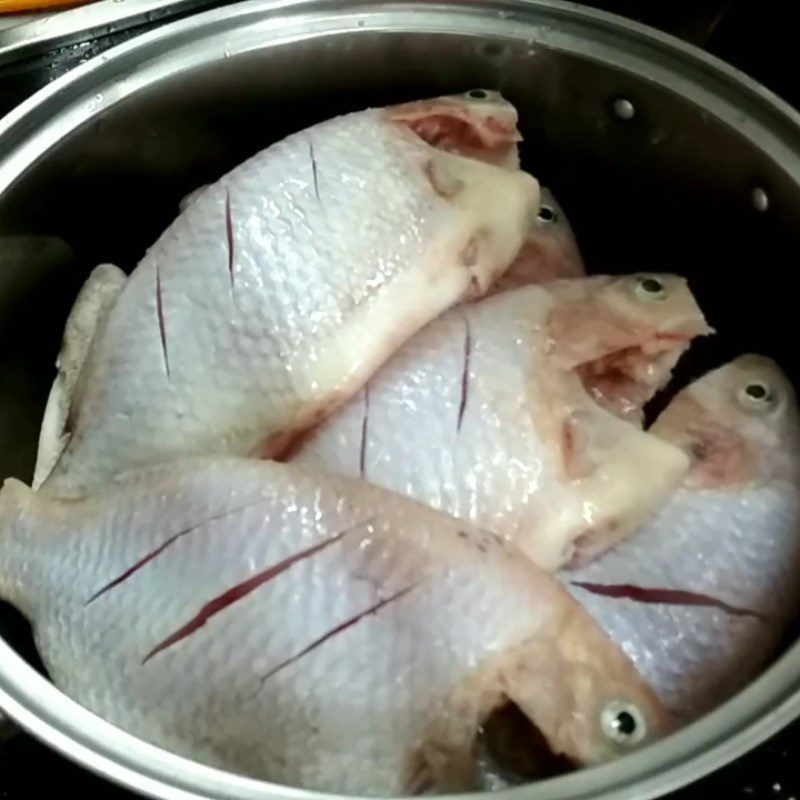 Step 1 Prepare the fish Fried fish using an air fryer