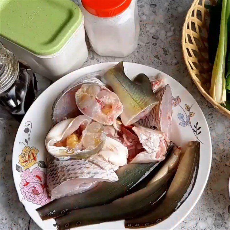 Step 1 Prepare the fish for braised fish