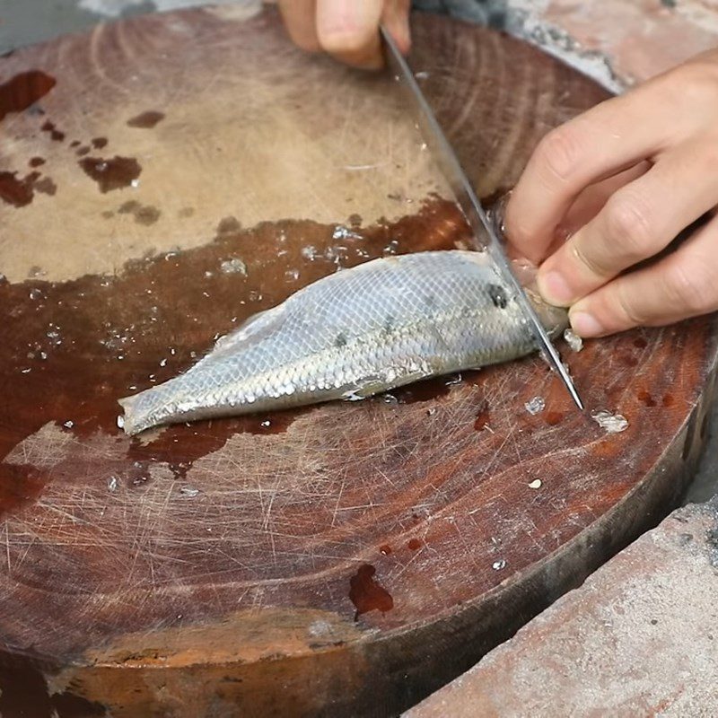 Step 1 Prepare sardines Crispy Fried Sardines