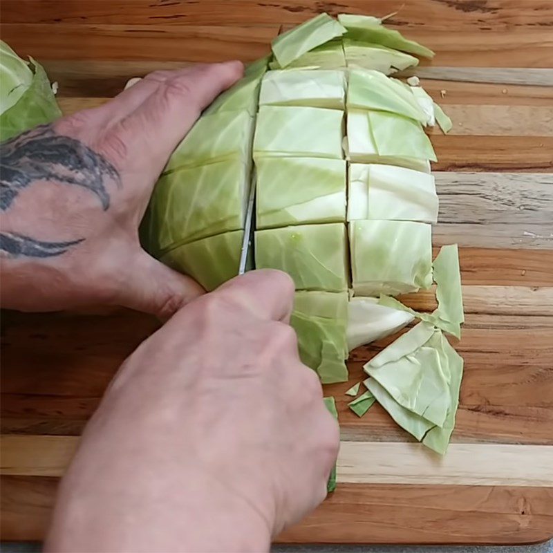 Step 1 Prepare the vegetables for cabbage tomato soup