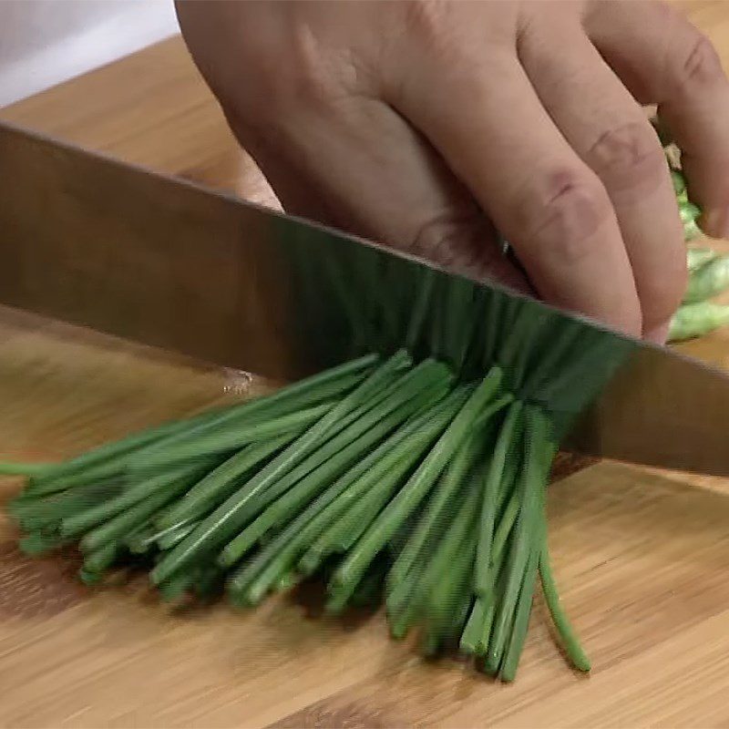 Step 2 Prepare the vegetables Stir-fried cabbage with sausage