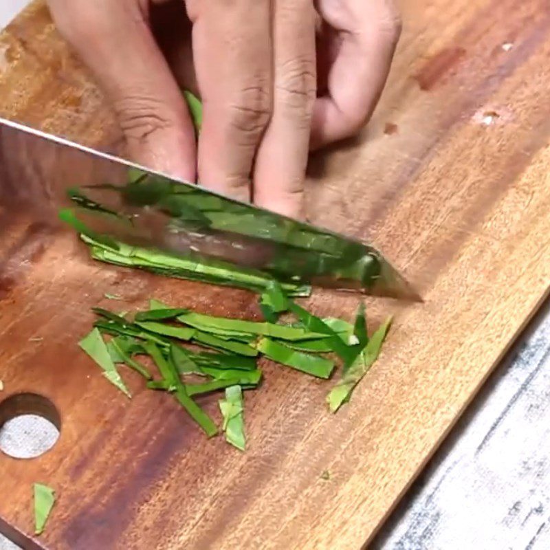 Step 1 Prepare the Ingredients for Pig Skin (bì heo) Soaked in Lemongrass and Kumquat