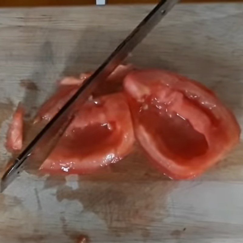 Step 1 Prepare the ingredients for Eel Tomato Porridge