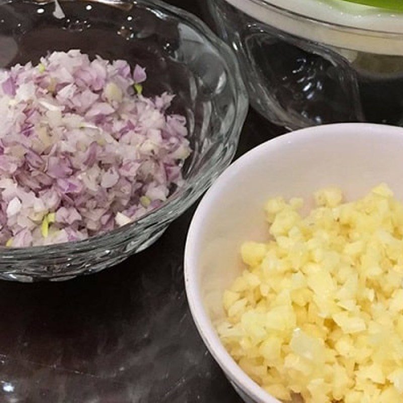 Step 1 Prepare the ingredients for Sweet Mustard Greens Soup with Snakehead Fish Cake