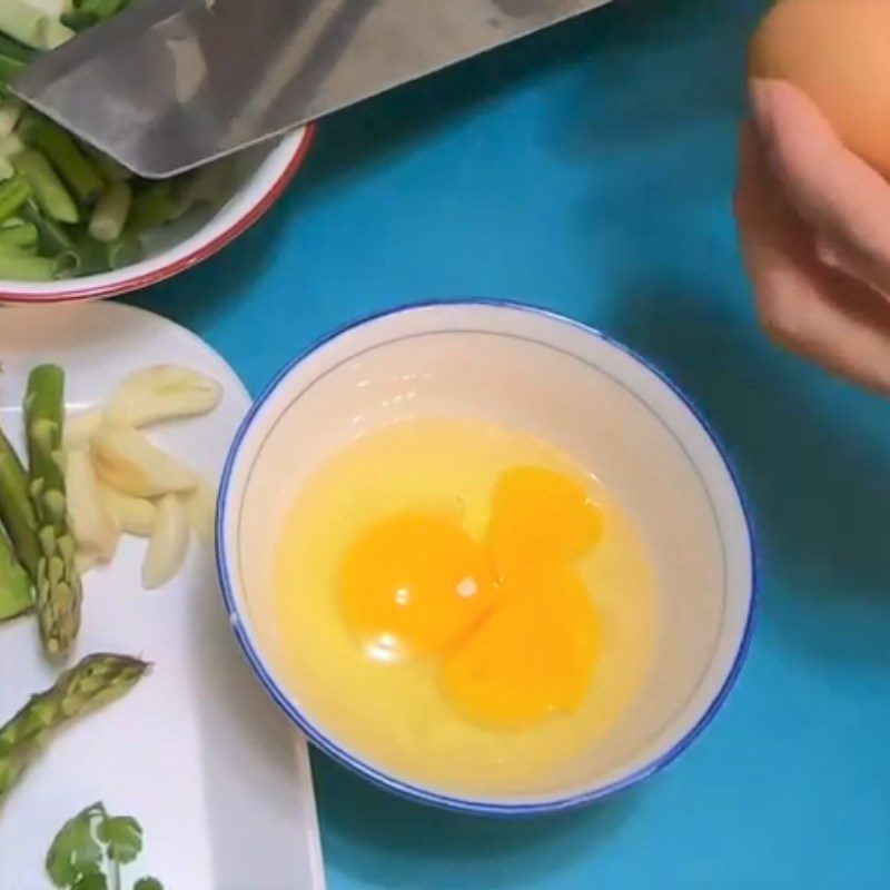 Step 1 Prepare the ingredients Stir-fried asparagus with eggs