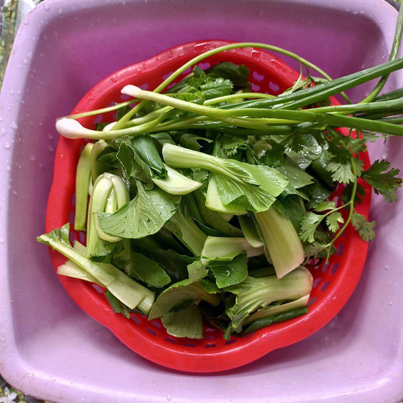 Step 1 Prepare the ingredients for Shrimp and Bok Choy Soup