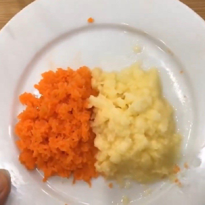 Step 1 Prepare the ingredients for minced meat potato carrot porridge