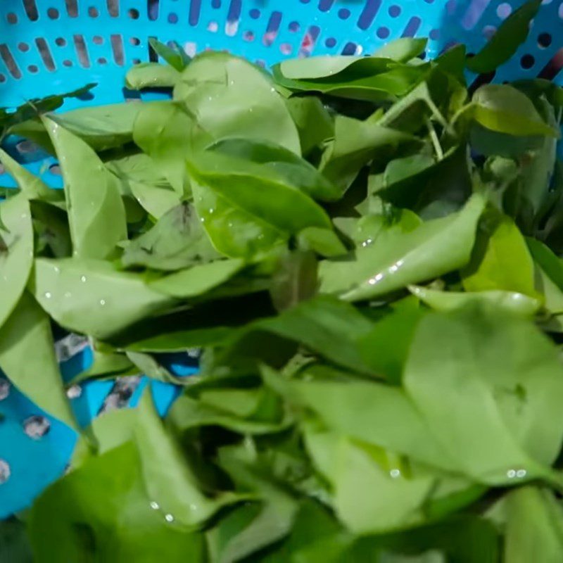 Step 2 Prepare other ingredients for the beef mustard greens soup