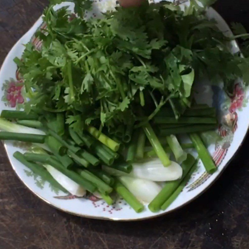 Step 2 Prepare other ingredients Chicken gizzards stir-fried with loofah