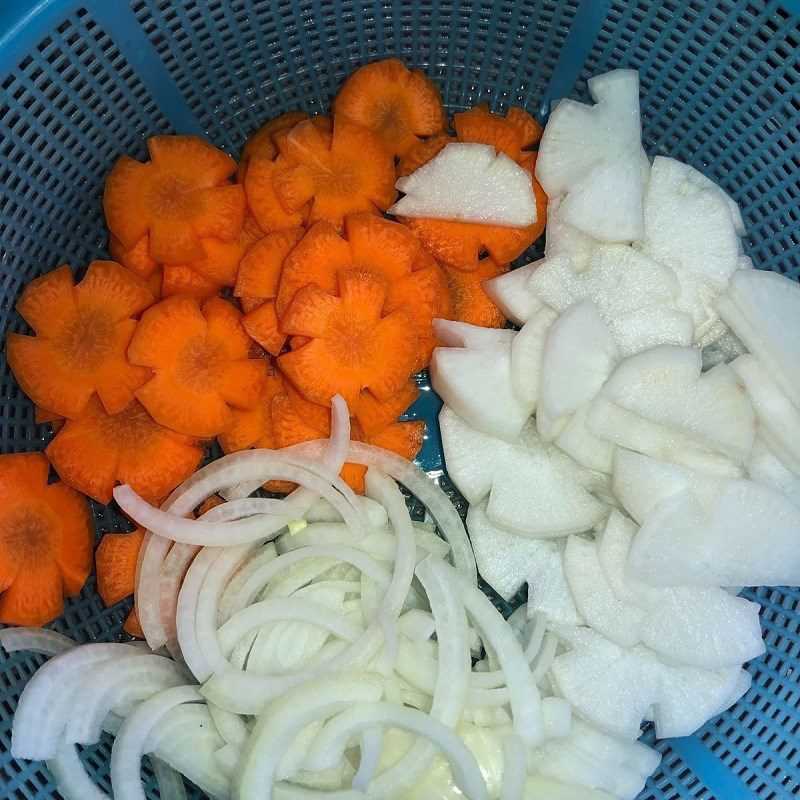 Step 4 Prepare other ingredients for Nui with snakehead fish