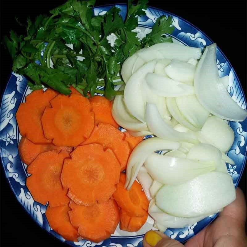 Step 2 Prepare other ingredients Stewed intestines with green pepper and coconut water