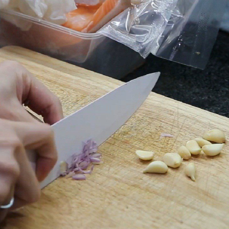 Step 2 Prepare other ingredients Braised salmon