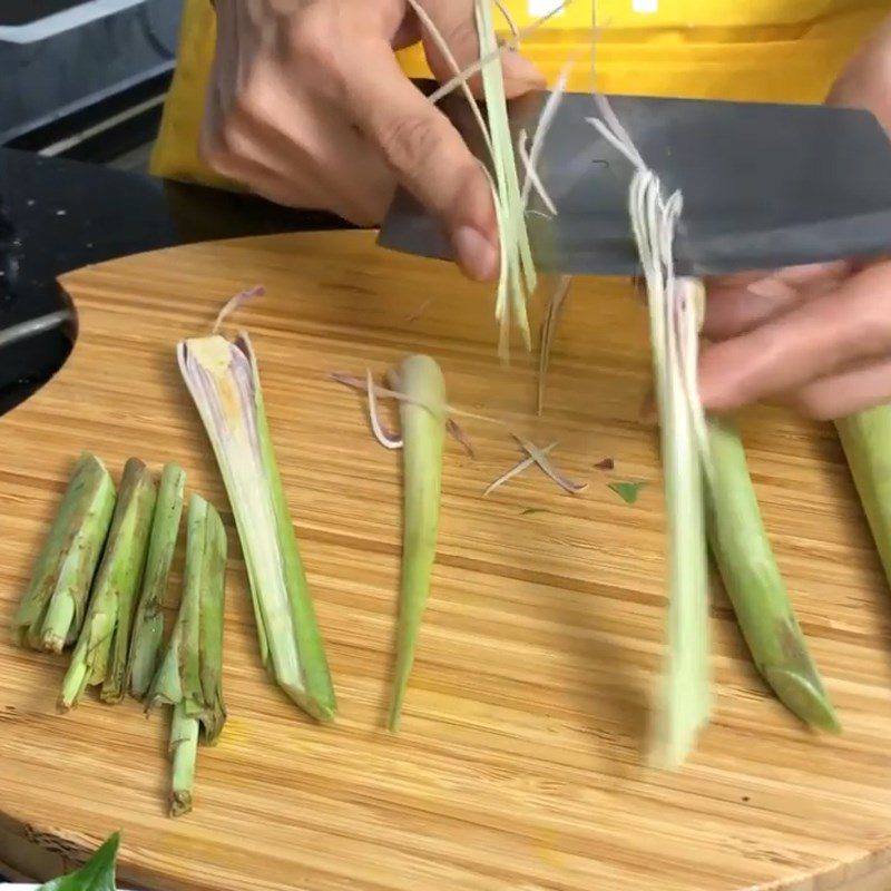 Step 2 Prepare other ingredients Fried ram with pepper leaves