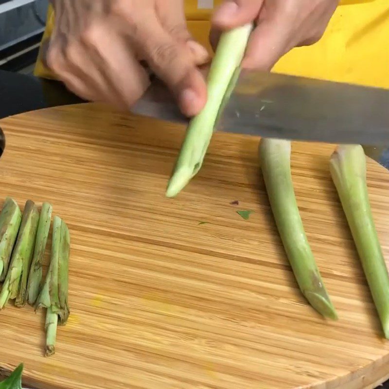 Step 2 Prepare other ingredients Fried ram with pepper leaves