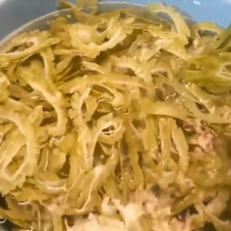 Step 1 Prepare the ingredients for Bitter Melon Soup with minced meat