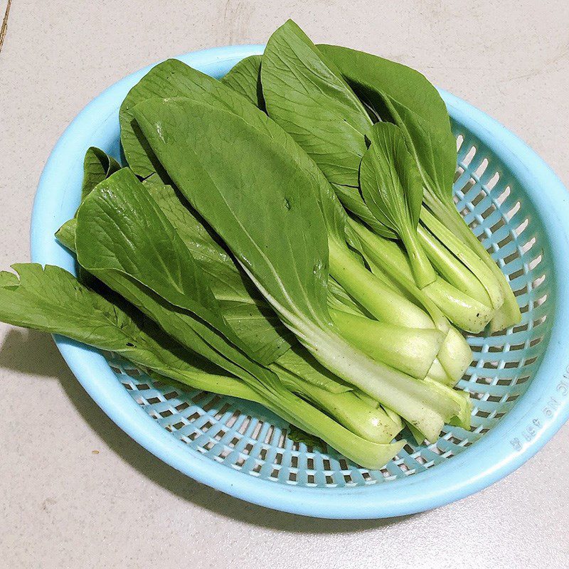 Step 1 Prepare the ingredients for Shrimp stir-fried with bok choy