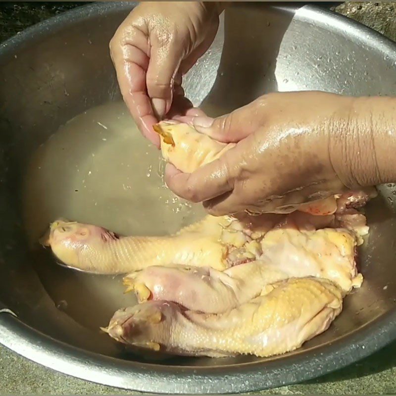 Step 1 Prepare chicken neck Fried Chicken Neck with Fish Sauce