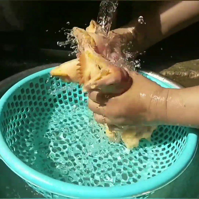 Step 1 Prepare chicken neck Fried Chicken Neck with Fish Sauce