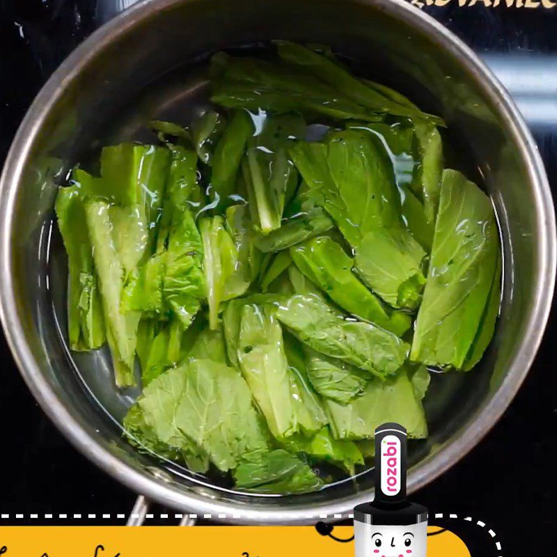 Step 1 Prepare the green beans and mustard greens for Green Bean Porridge