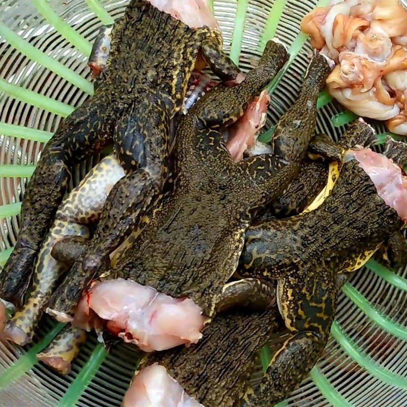 Step 1 Preparing frog meat for Frog Stew with Banana Stems