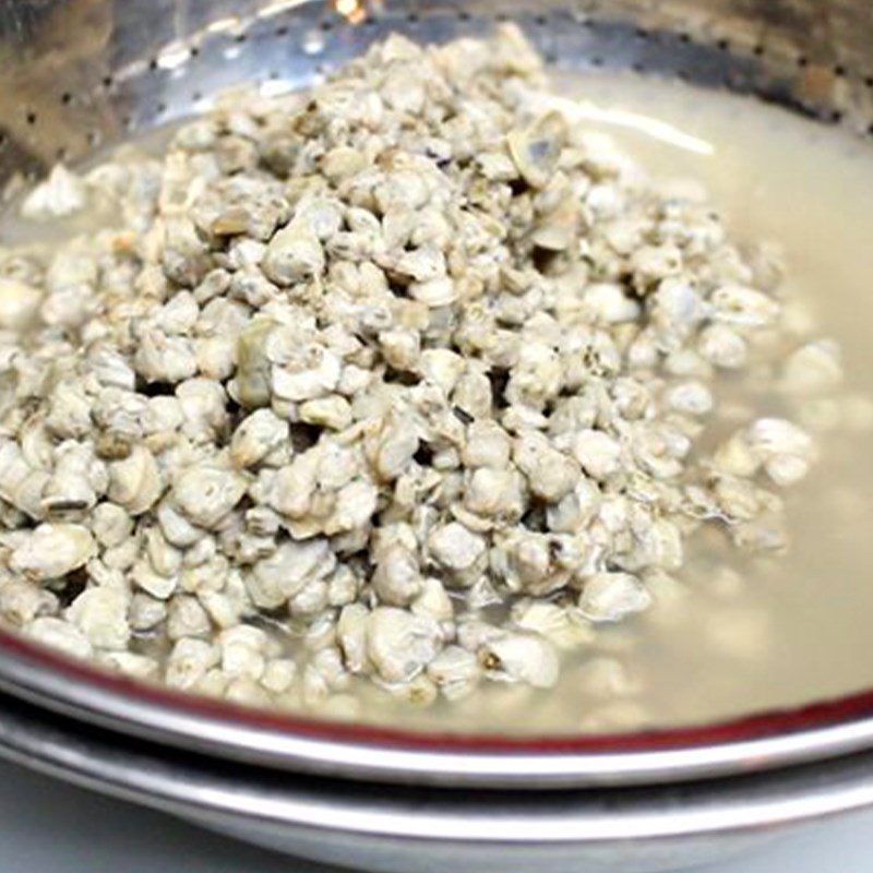 Step 1 Prepare the clams and ingredients Stir-Fried Clams with Onions