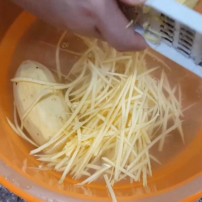 Step 1 Prepare sweet potatoes Sweet potato noodle cake