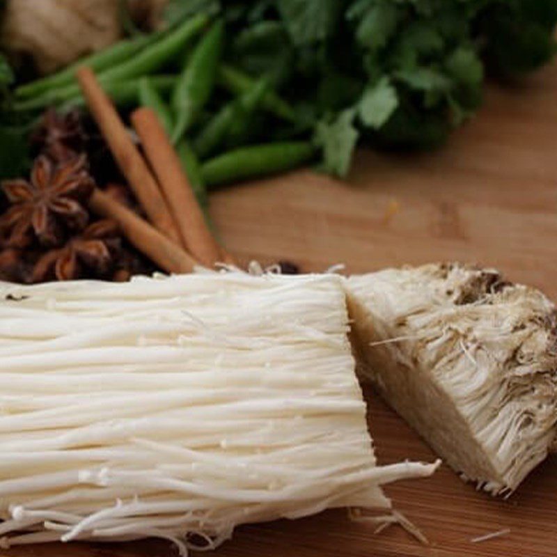 Step 1 Prepare the enoki mushrooms Crispy enoki mushrooms wrapped in seaweed