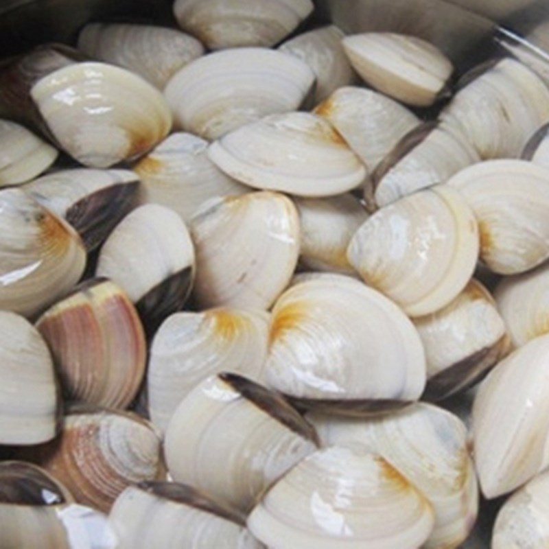 Step 1 Prepare the clams Clam soup with dill and fragrant tomato