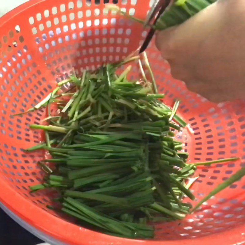 Step 1 Prepare ingredients for Fish Cake Soup with Chives