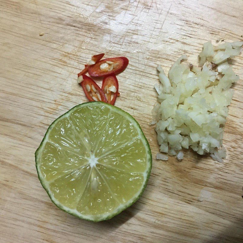 Step 1 Prepare the ingredients for Fried Tilapia with Lemongrass and Chili