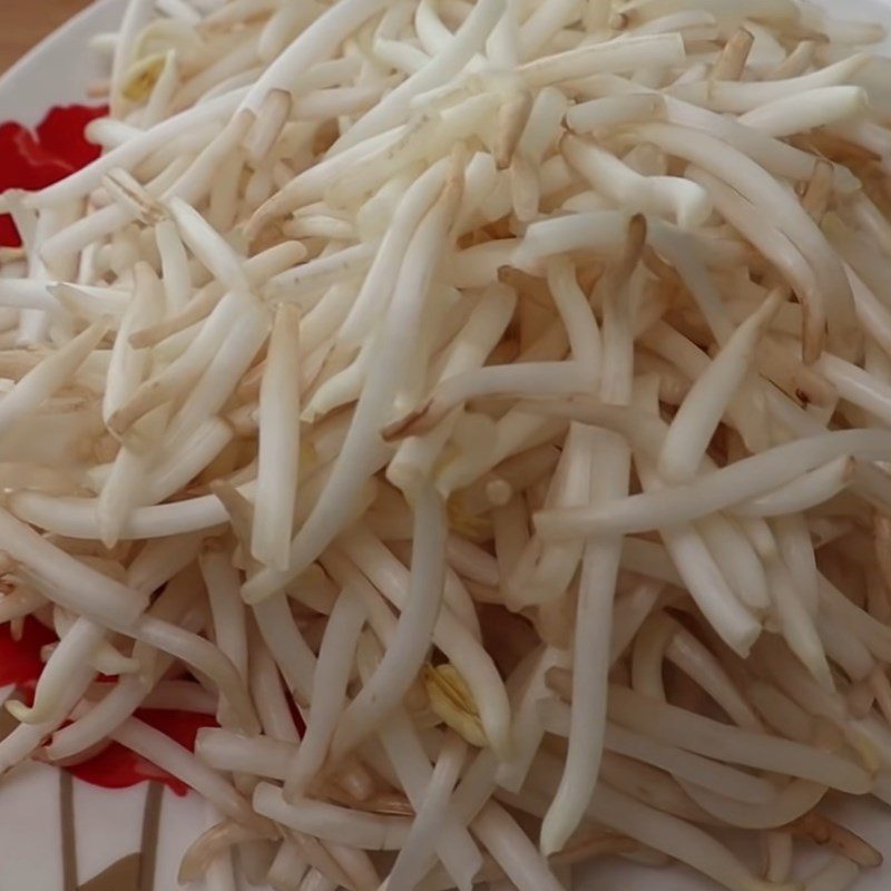 Step 1 Prepare the ingredients for Bánh xèo using rice paper