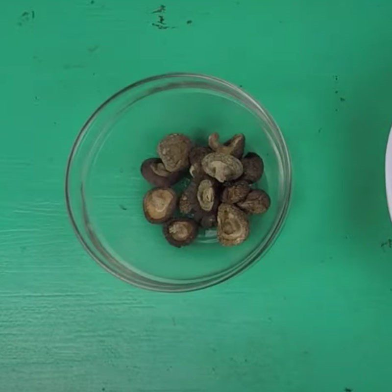 Step 1 Prepare the ingredients for Fried Snakehead Fish Cake with Dill