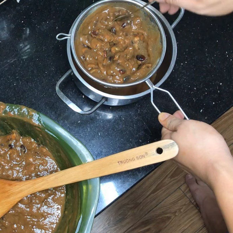 Step 1 Prepare the ingredients Spicy Tamarind Sauce