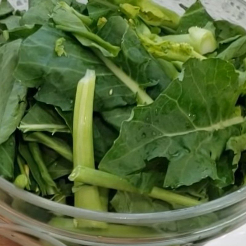 Step 2 Prepare the ingredients Sweet and sour pickled water spinach