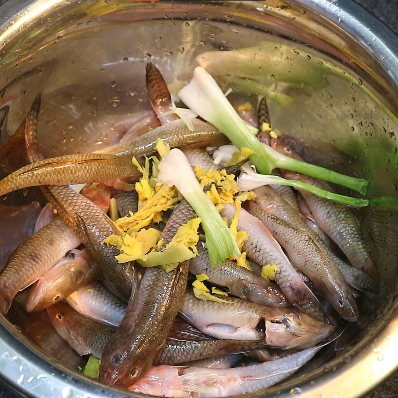 Step 1 Prepare Ingredients for Fried Goby Fish with Betel Leaves