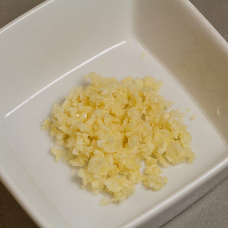 Step 1 Prepare the Ingredients for Male Papaya Flowers Stir-Fried with Chicken Eggs