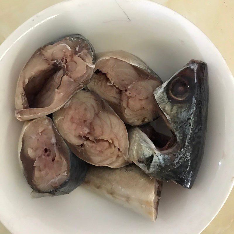 Step 1 Prepare the ingredients for Century Egg Oatmeal Soup