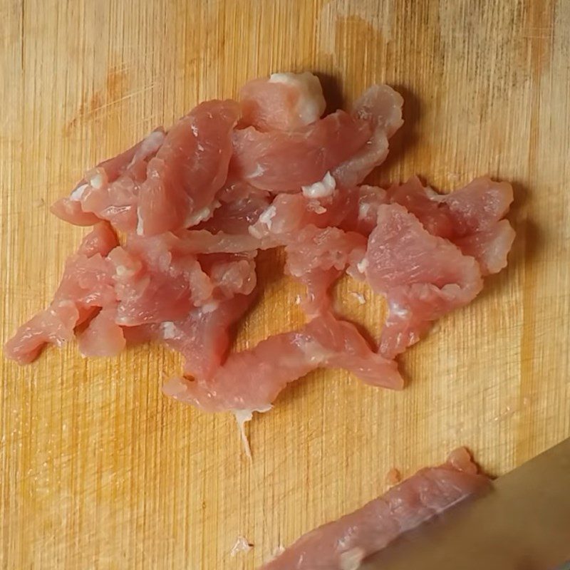 Step 1 Prepare the ingredients for frog with lemongrass and chili