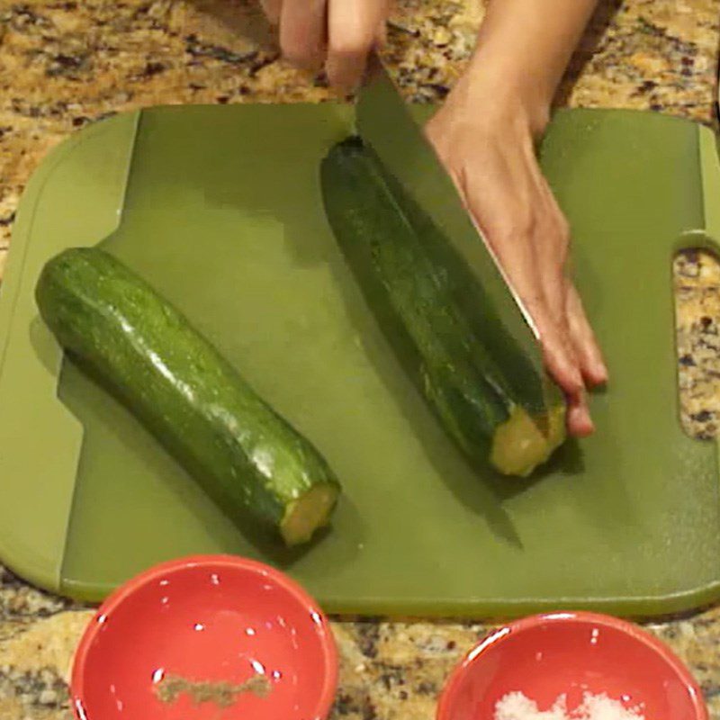 Step 1 Prepare the ingredients for Teriyaki grilled salmon