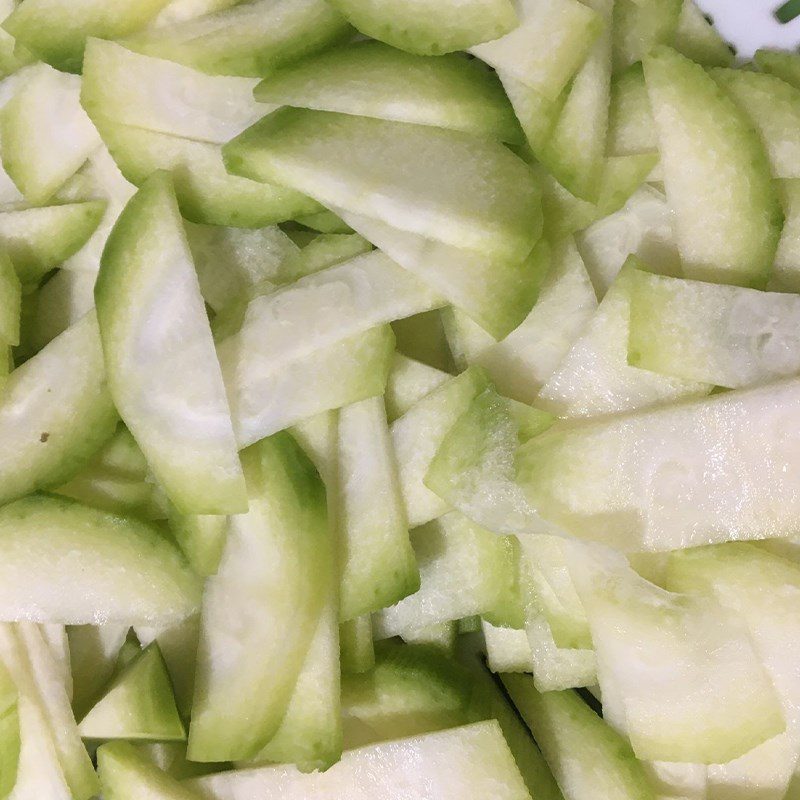 Step 1 Prepare the ingredients for Papaya soup with bone broth