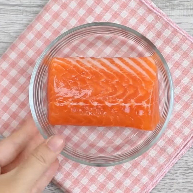 Step 1 Prepare the ingredients for Pea porridge with salmon flakes