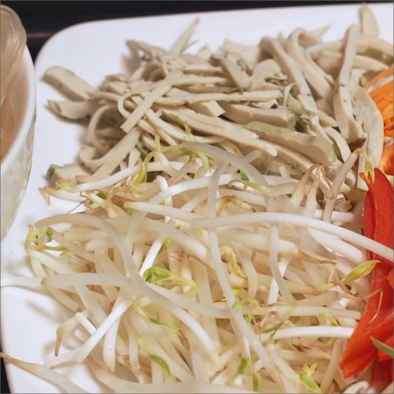 Step 1 Prepare the ingredients for Banana and Tofu Soup