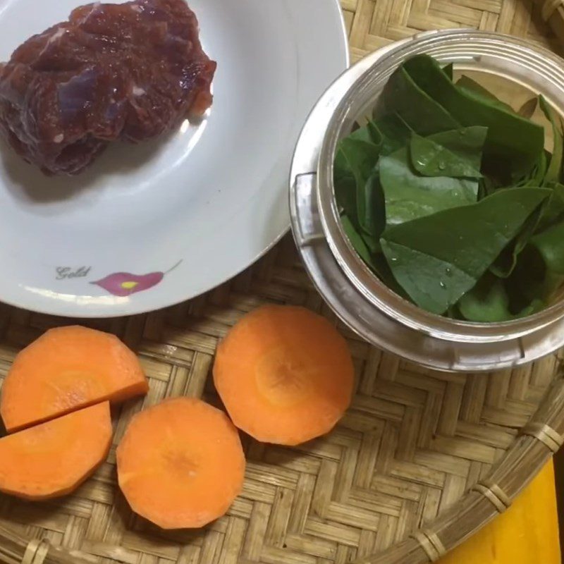 Step 1 Prepare ingredients for Beef and Amaranth Porridge for babies